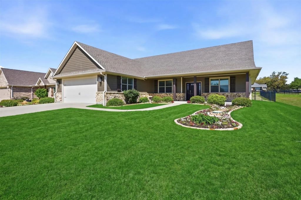 121 Bowie Drive, Gainesville