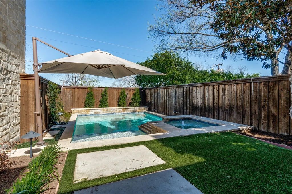 8003 Deer Trail Drive, Dallas