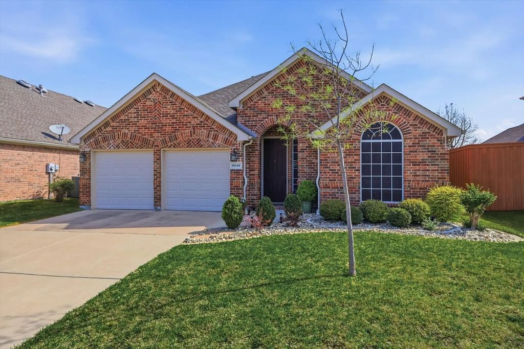 6940 Shoreway Drive, Grand Prairie