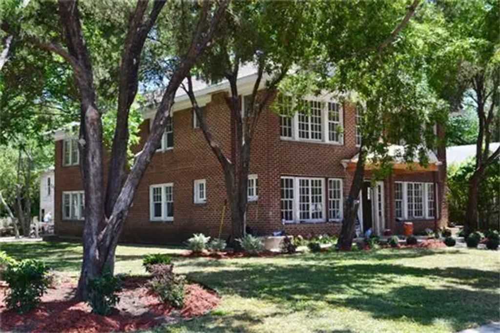 104 S Rosemont Avenue 2, Dallas