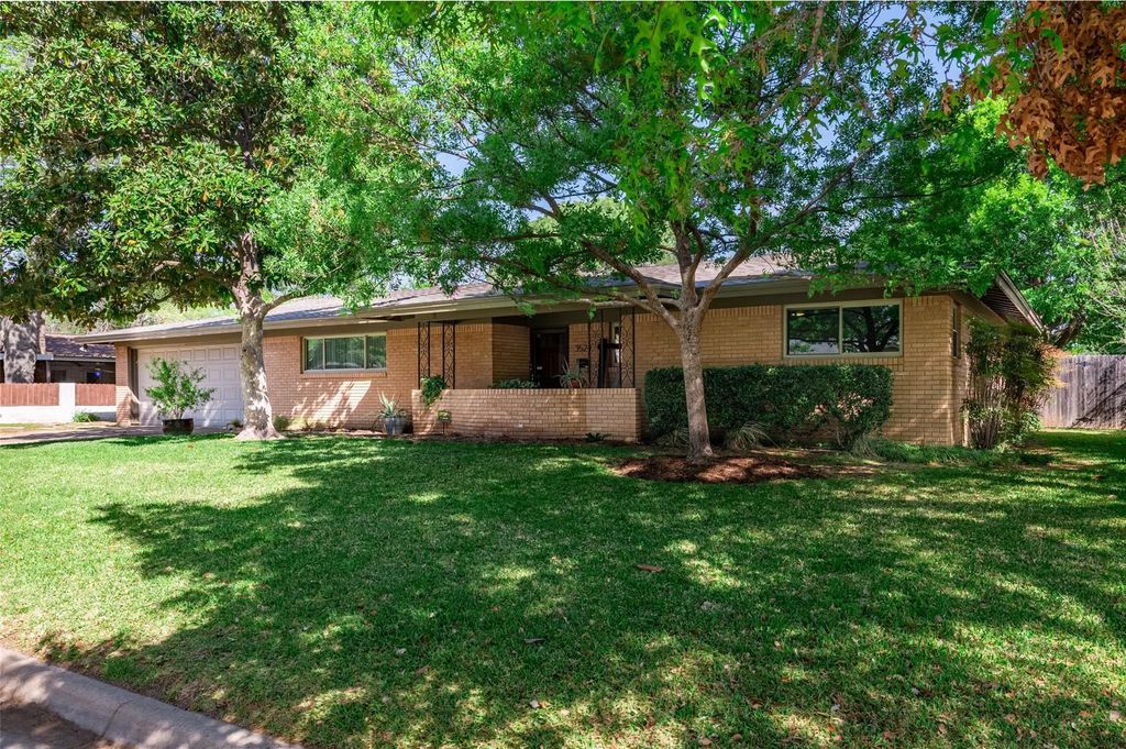3524 Wooten Drive, Fort Worth