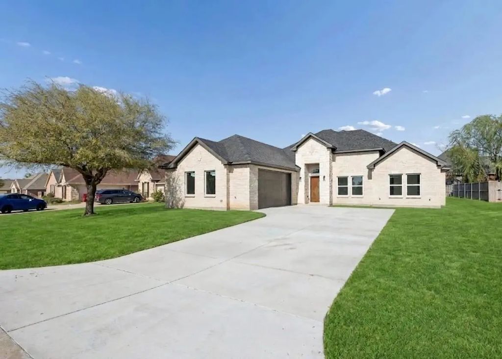 3007 Preston Club Drive, Sherman
