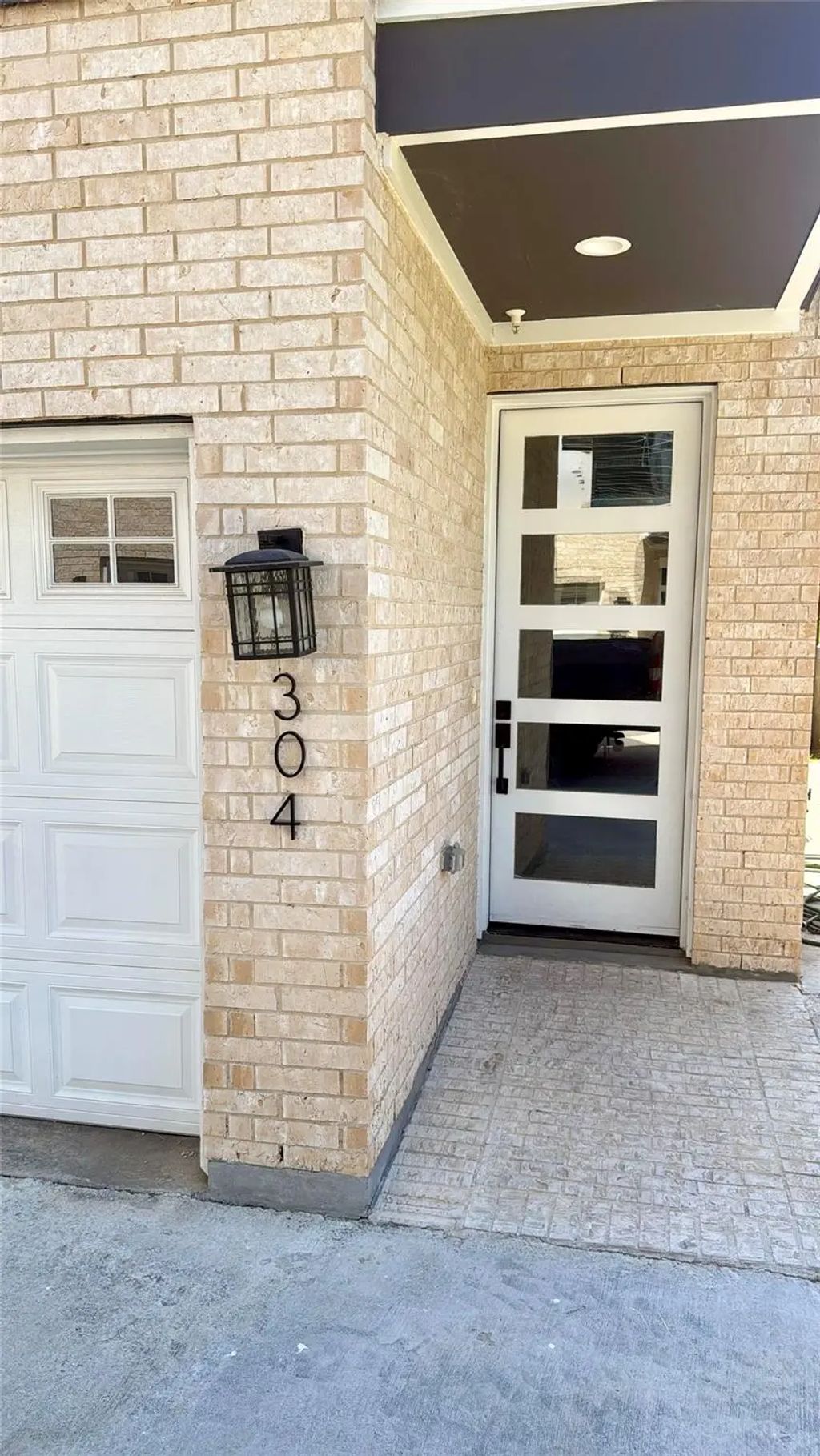 631 N Tyler Street 304, Dallas