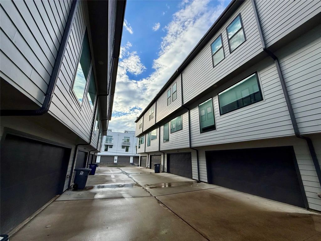 4211 Delano Place 5b, Dallas