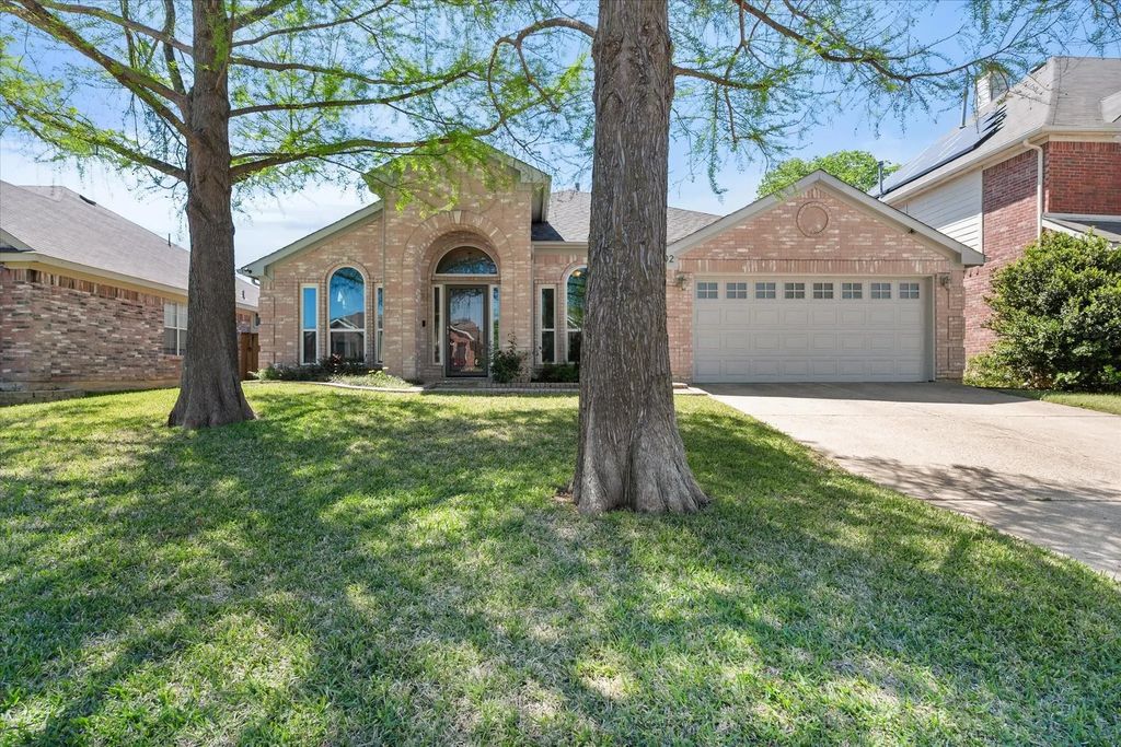1202 Angel Fire Lane, Arlington