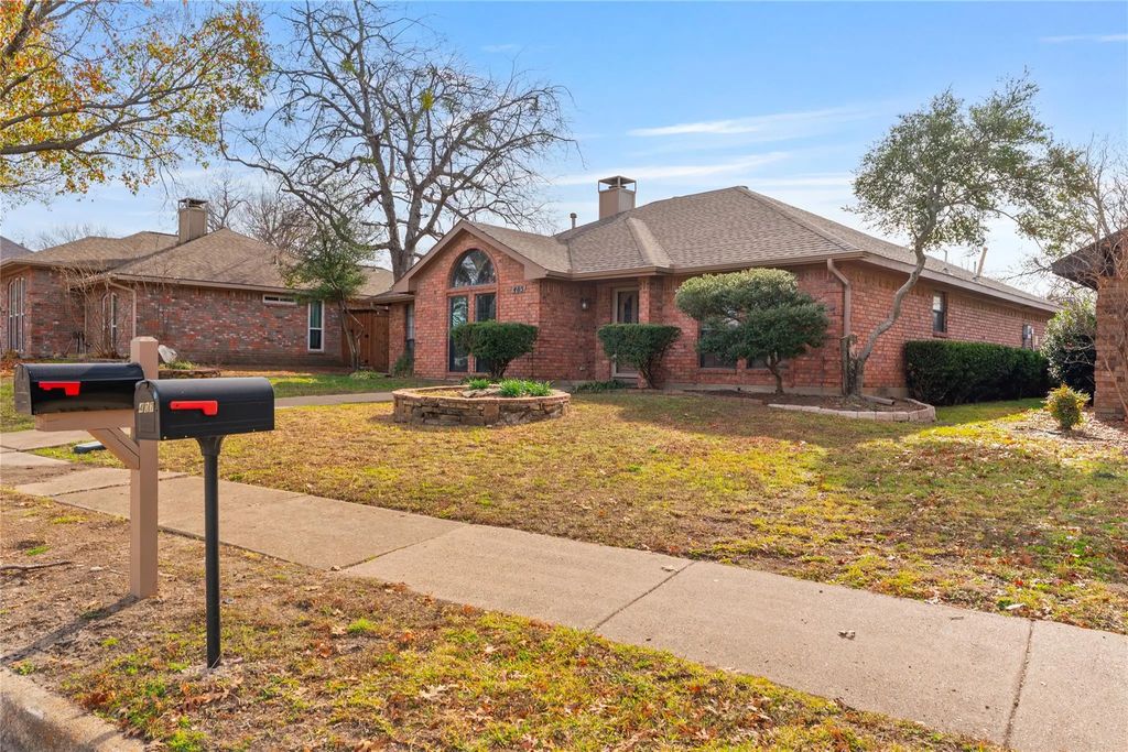 405 W Oak Street, Wylie