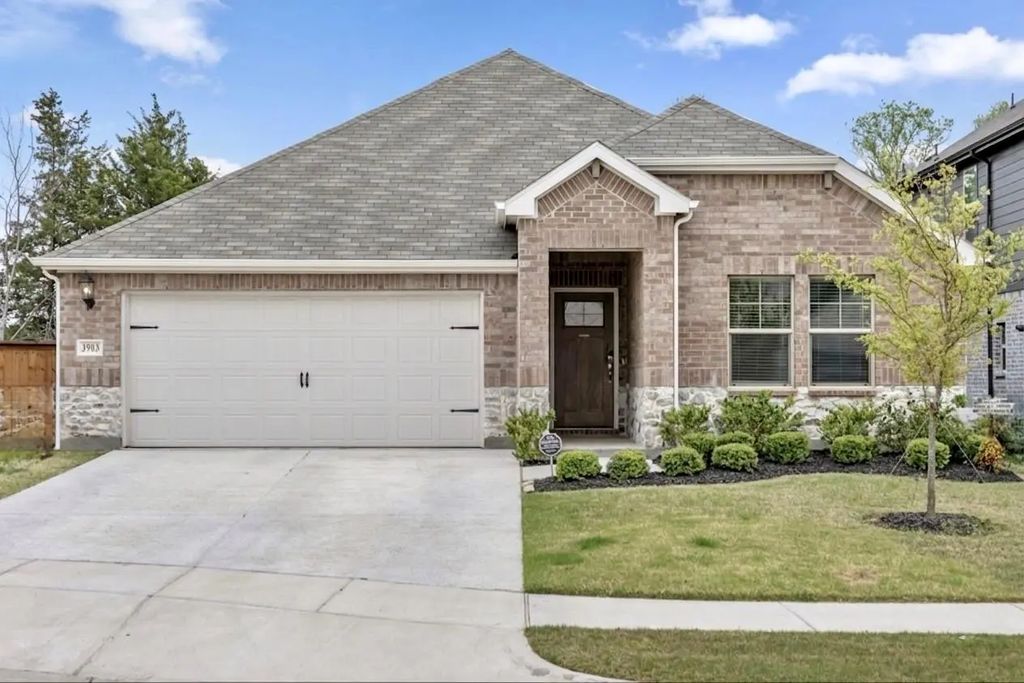3903 Possum Drive, Farmersville
