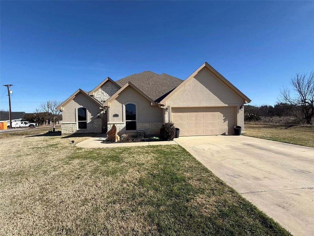 7501 Summer Wind Drive, Brownwood