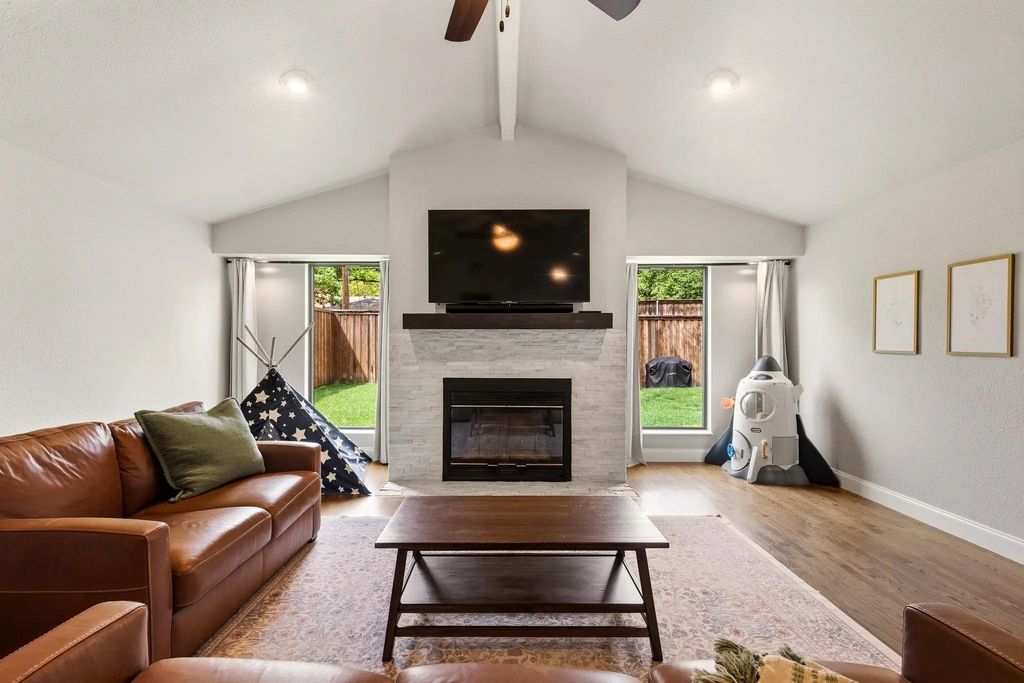 10111 Shadyview Drive, Dallas