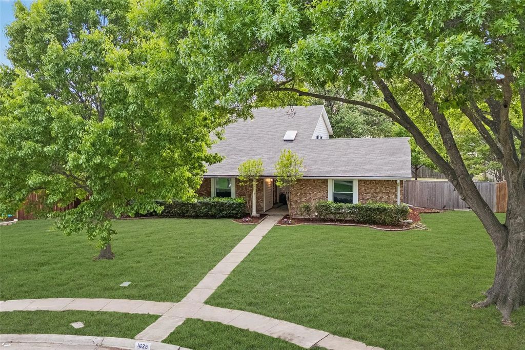 1625 Aurora Drive, Richardson