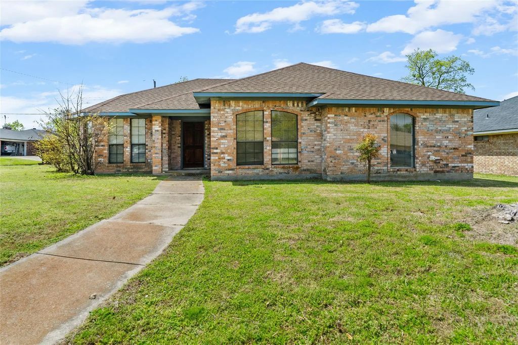 3501 Canton Street, Greenville