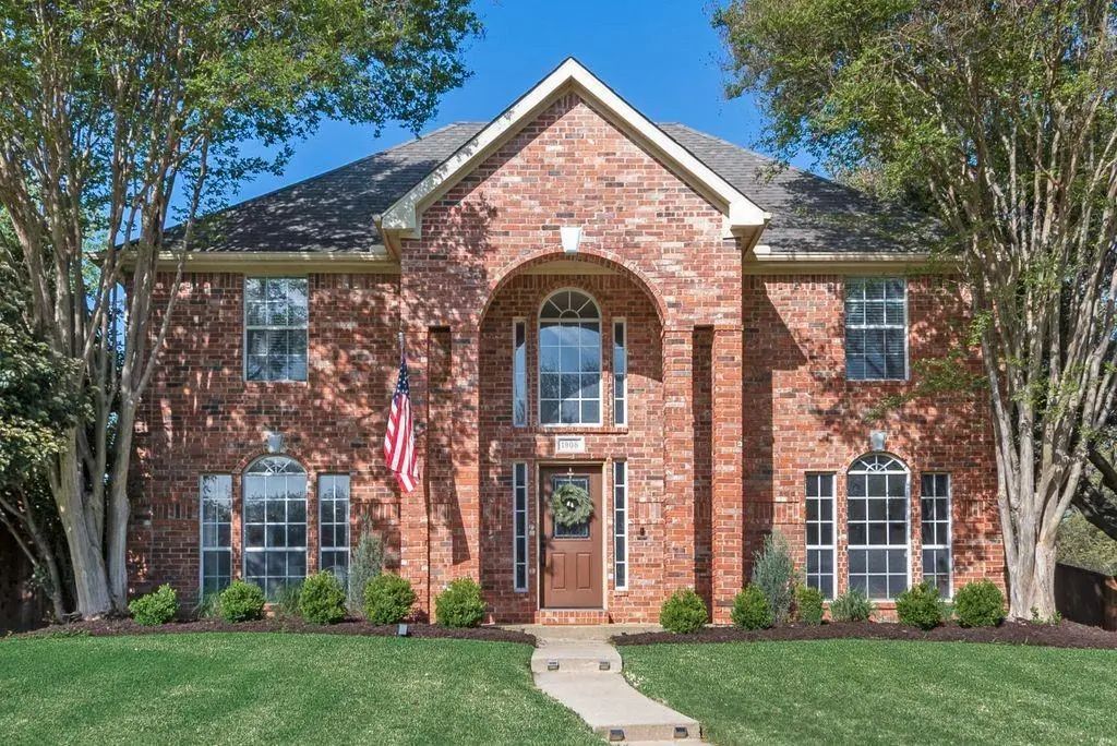 1908 Campfire Court, Lewisville