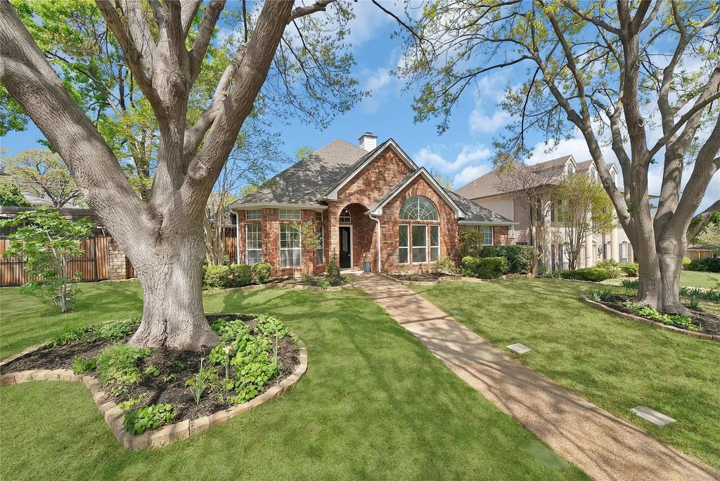 2930 Woodland Hills Drive, Grapevine