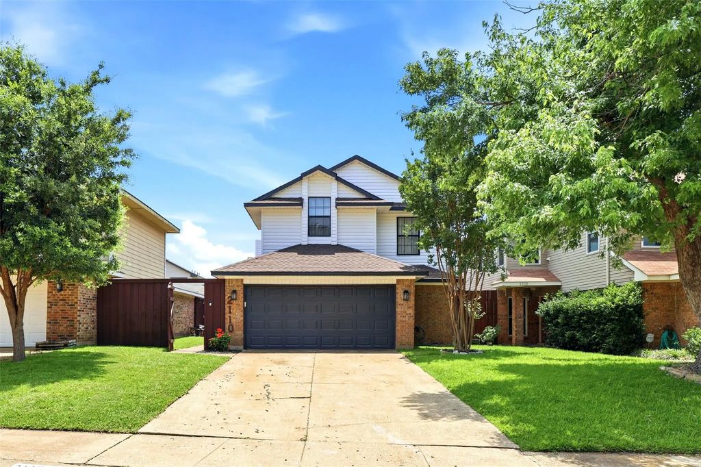2110 Cologne Drive, Carrollton