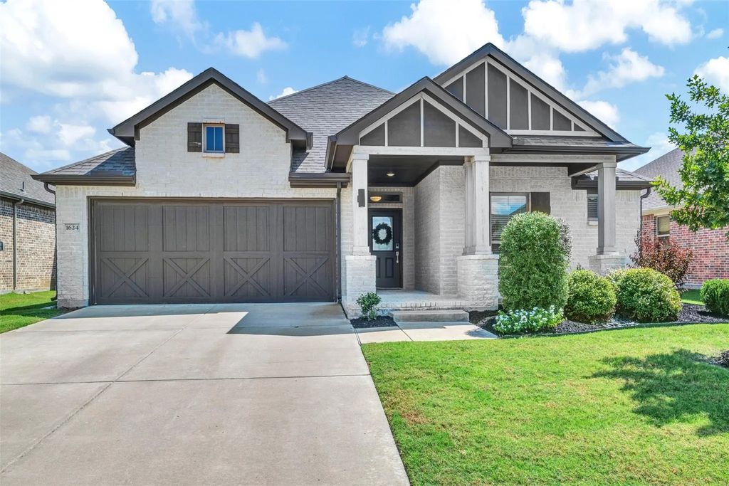1624 Seashore Avenue, Celina