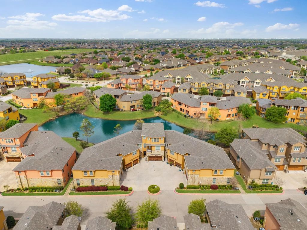 2660 Villa Di Lago 4, Grand Prairie