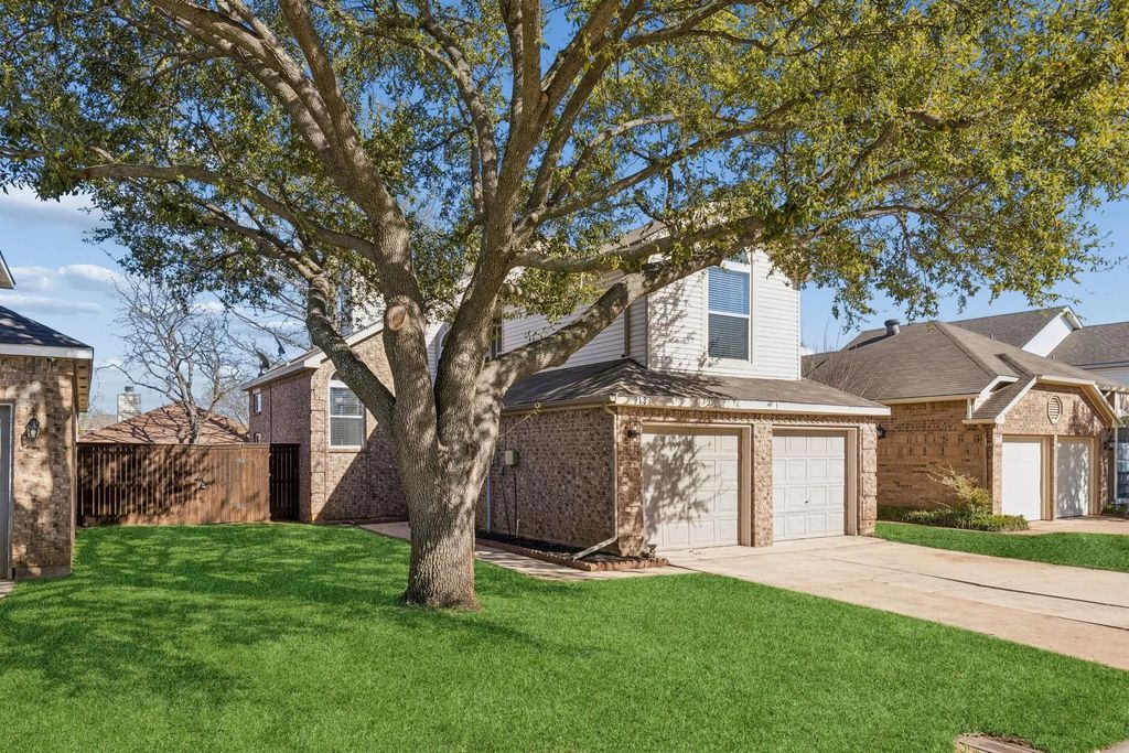 913 Azalia Drive, Lewisville