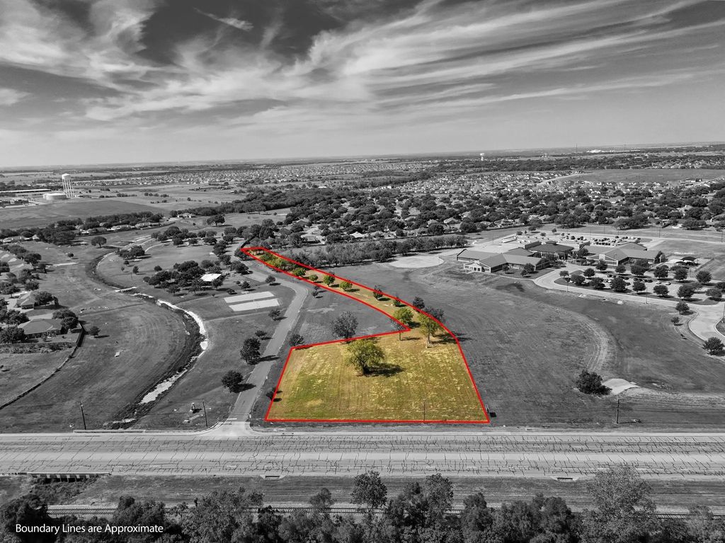 Tbd. S Hewitt Drive, Hewitt