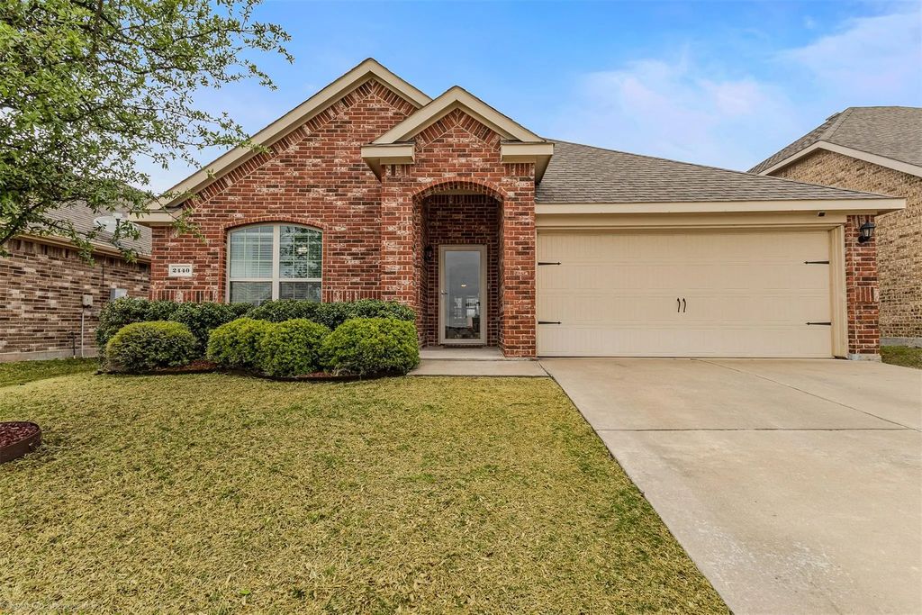 2440 Willard Way, Forney