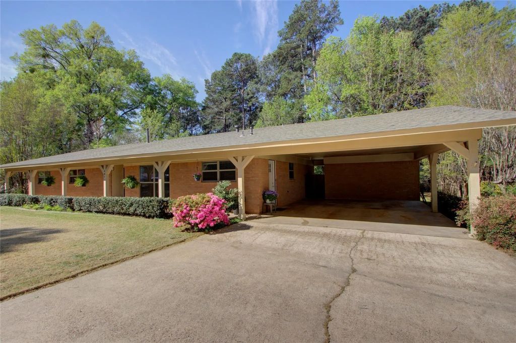 4207 Hazel Street, Texarkana