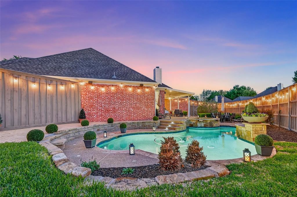 1800 Trail Ridge Lane, Flower Mound