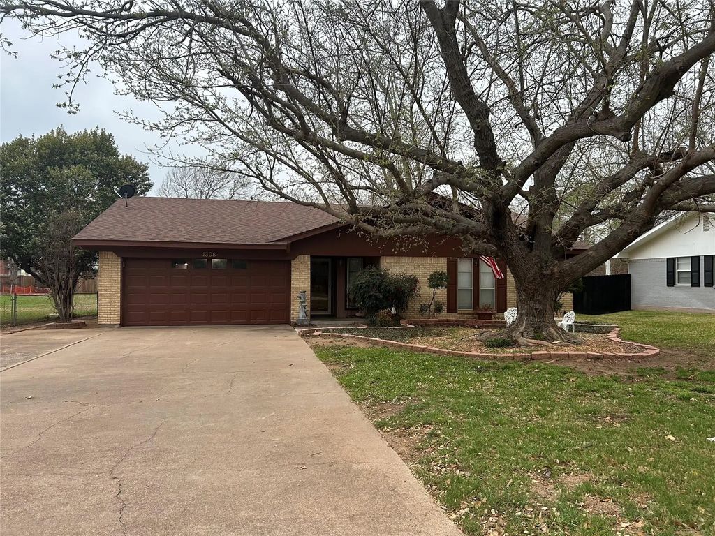1308 S Rodgers Drive, Graham