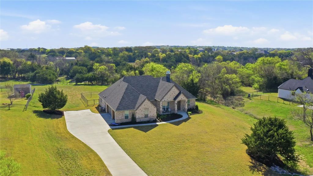 1824 Oak Bend Trail, Weatherford