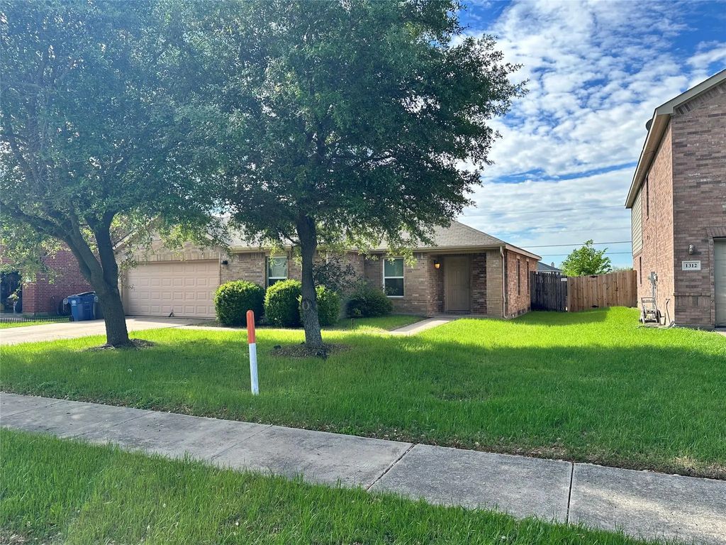 1308 Devine Drive, Lancaster