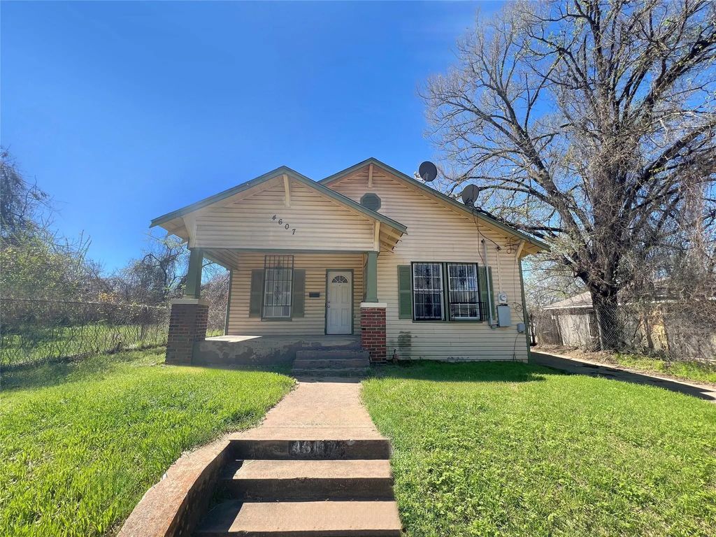 4607 Spring Garden Street, Dallas