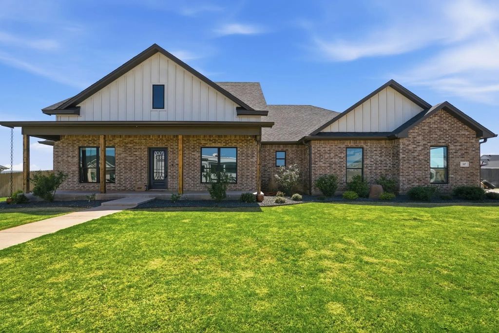 107 Beechcraft Road, Abilene