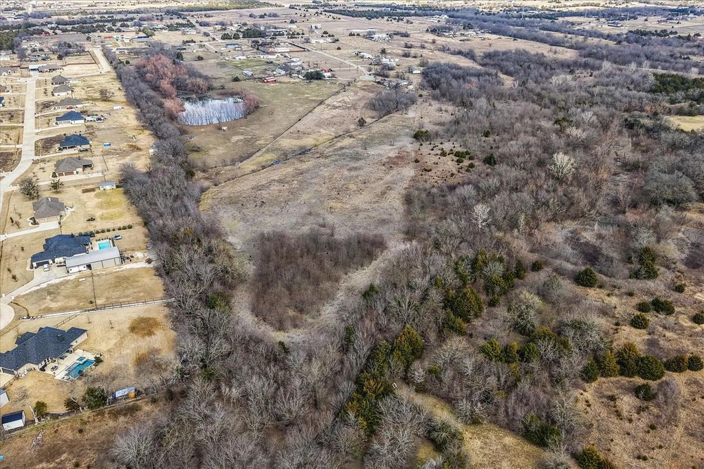 5594 Creekview Drive, Farmersville