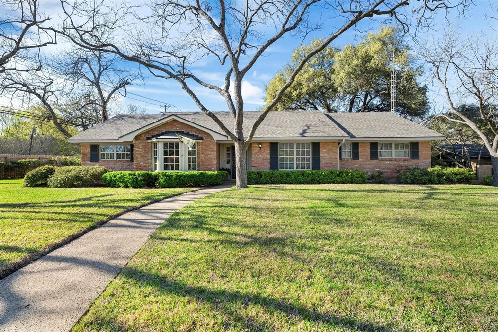4800 Pecan Terrace, Waco
