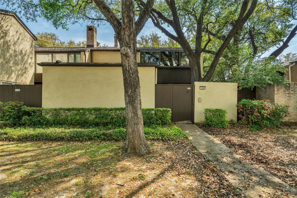 1208 Lane Street, Irving