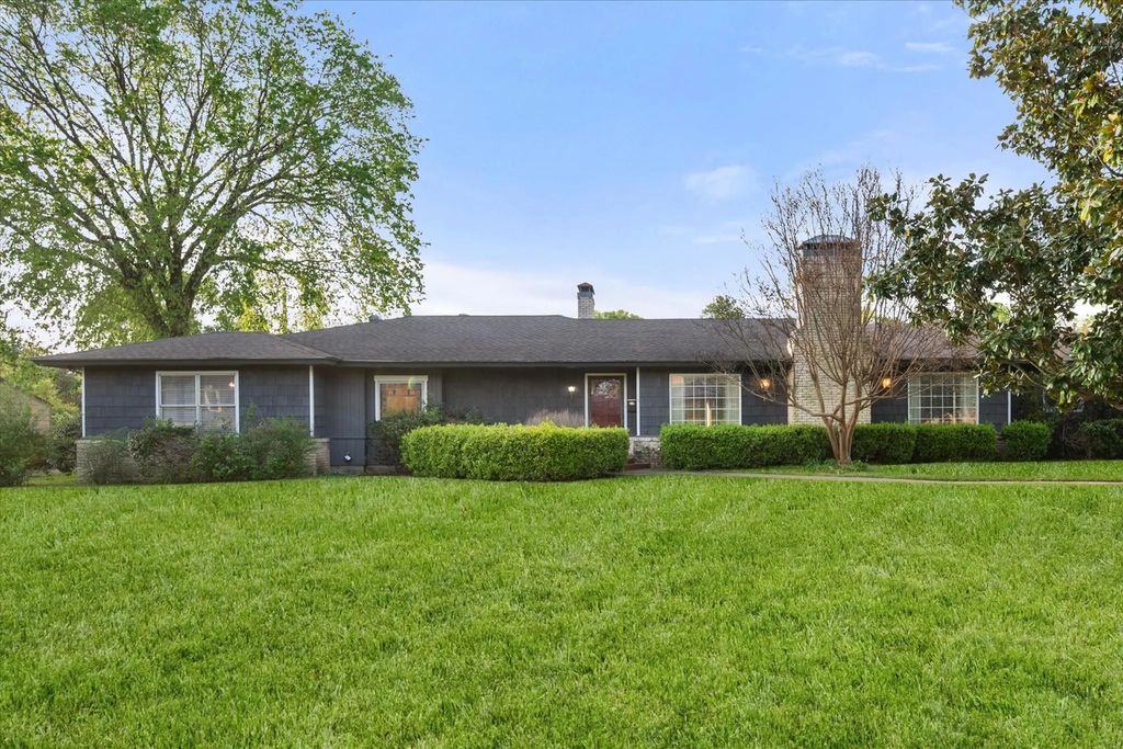 1445 Oaklawn Drive, Corsicana