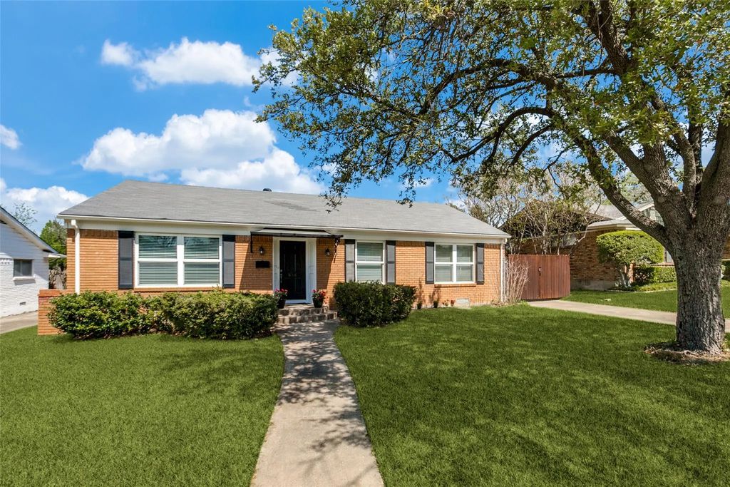 816 Sherwood Drive, Richardson
