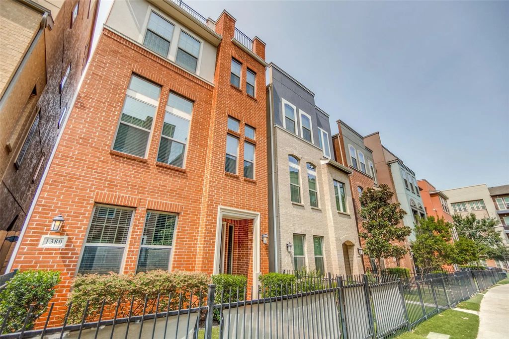 1380 Branchwood Place, Dallas