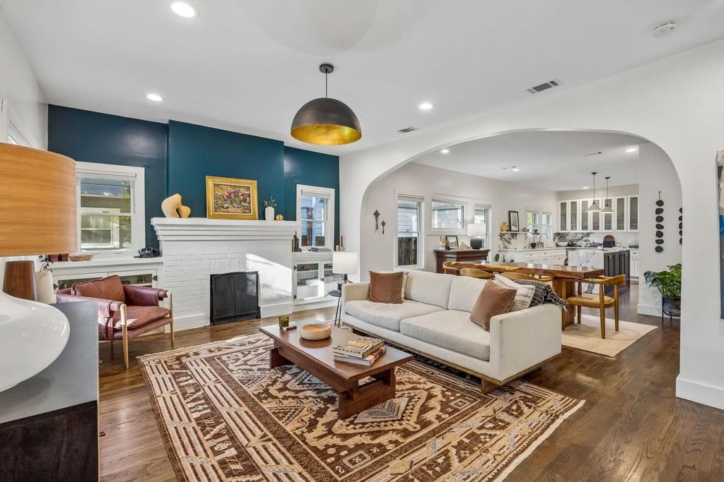 310 N Montclair Avenue, Dallas