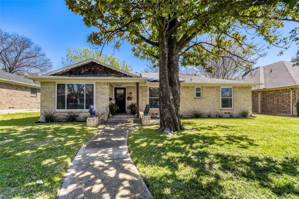 6228 Symphony Lane, Dallas