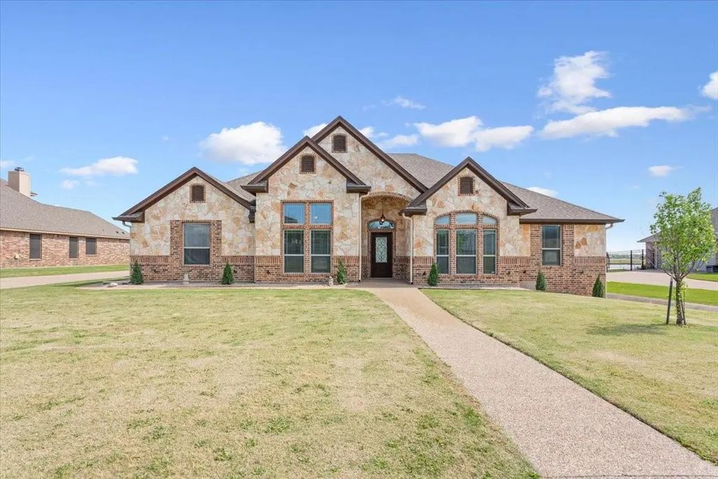 358 Sunland Park, Robinson