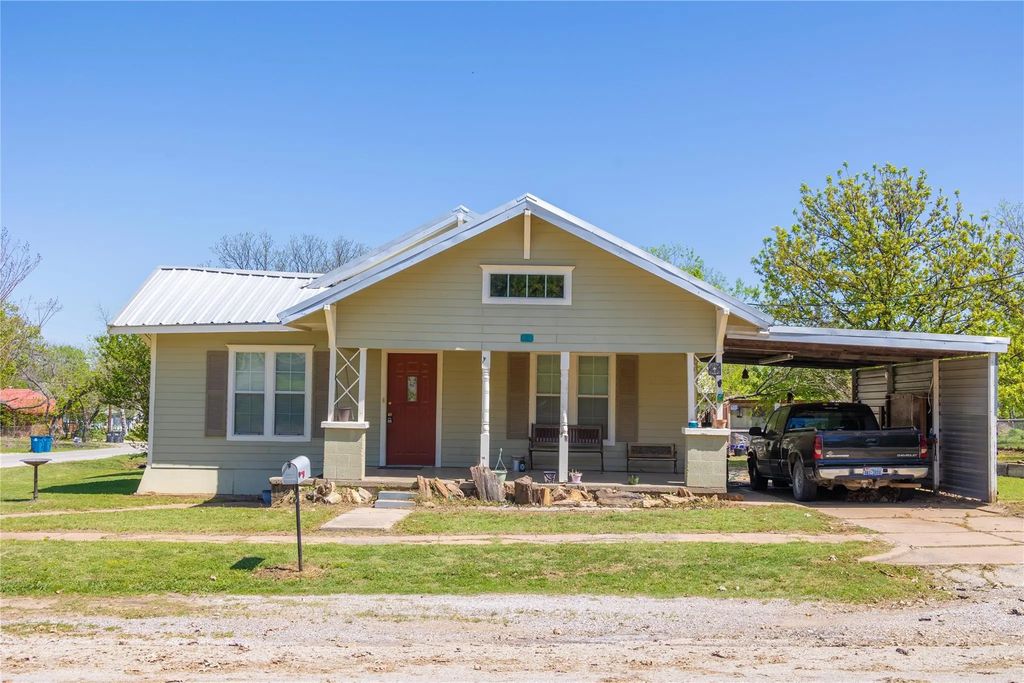 601 E Ross Avenue, De Leon
