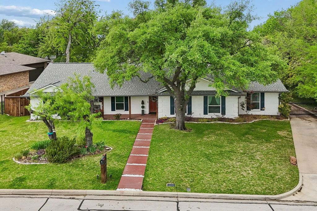 14371 Olympic Drive, Farmers Branch