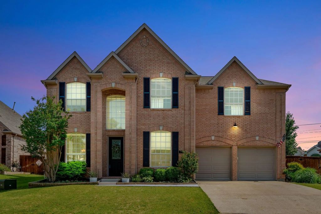 940 Crown Court, Highland Village