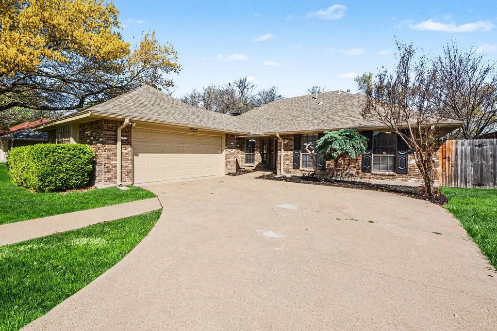 1842 Westcreek Drive, Garland