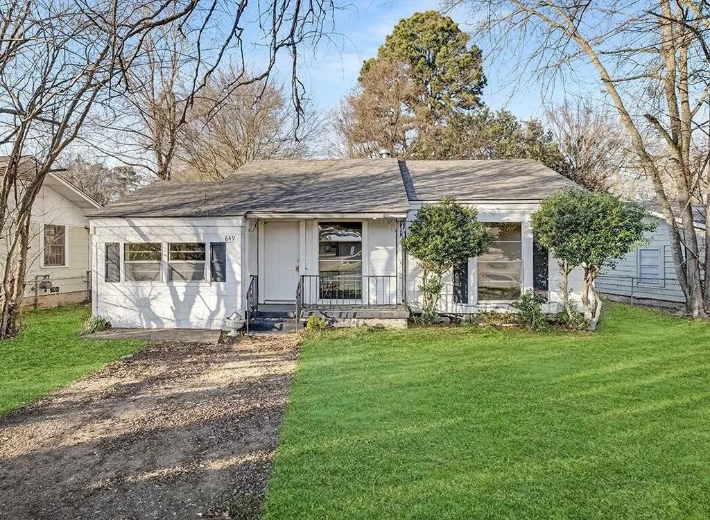 849 Singapore Drive, Wake Village