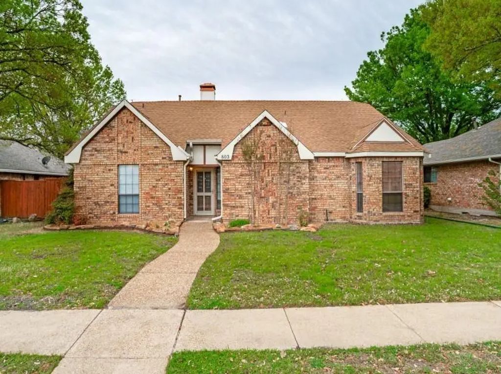 803 Sandy Creek Drive, Allen