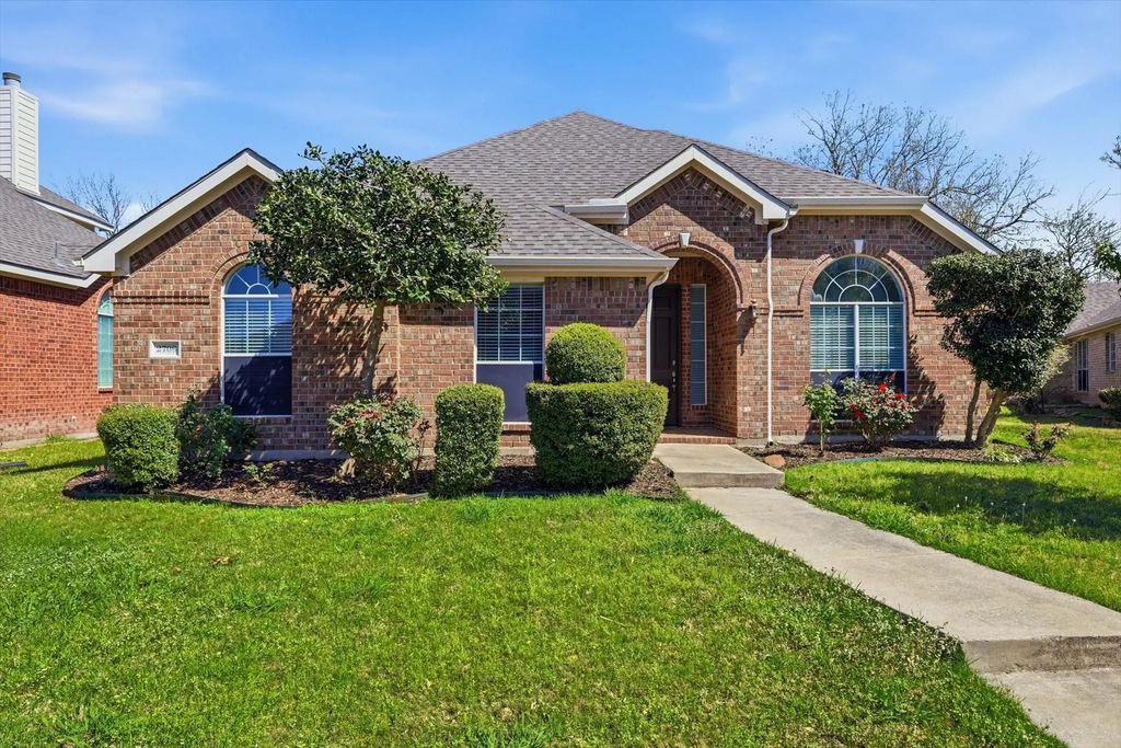 2706 Cedar Brook Drive, Garland