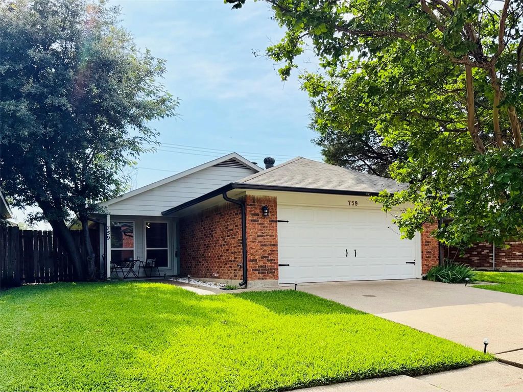 759 Meadowcreek Court, Garland