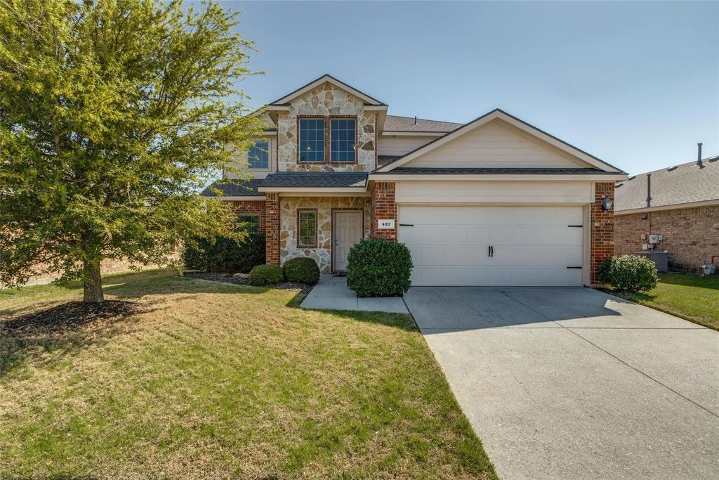 427 Paddock Lane, Celina