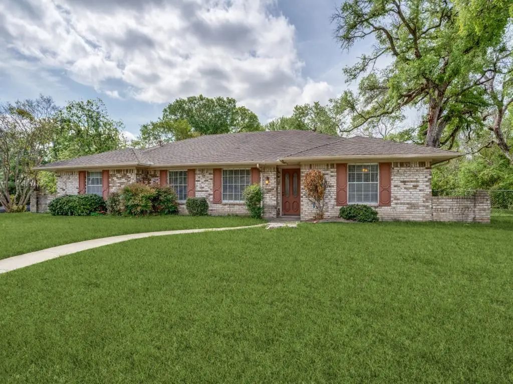 2612 Briarwood Drive, Plano