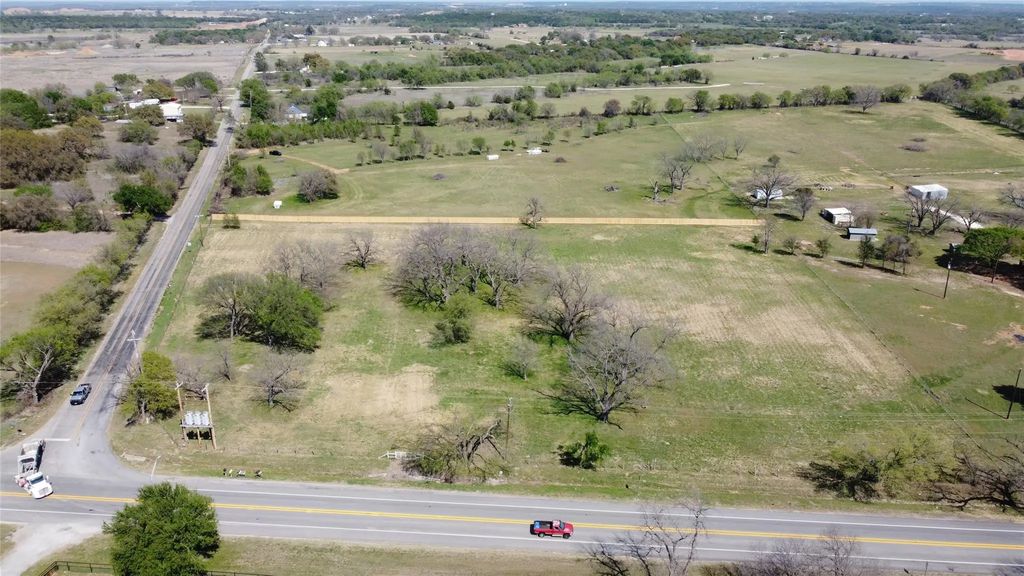 2622 N 144, Glen Rose
